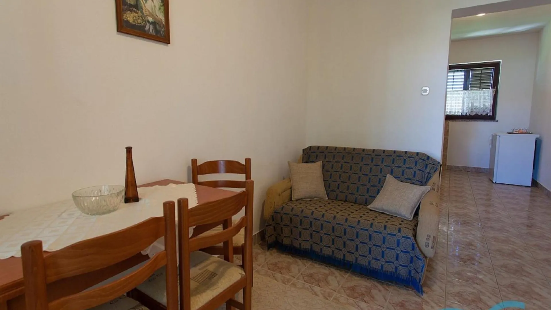Spacious Apartment With Terrace In Malinska